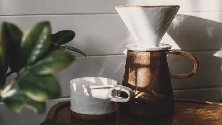 The pH of coffee: pour over brewing method
