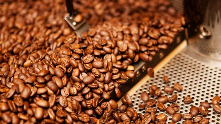 Picture of coffee roasting coffee. How to taste coffee. How roast level affects flavor.