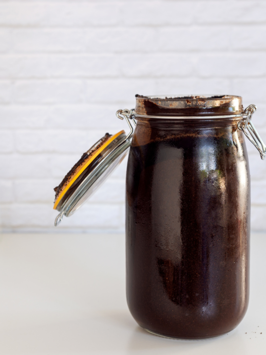 Image of cold brew coffee made in a mason jar. Can You Heat Up Cold Brew Coffee? From Brewing to Reheating
